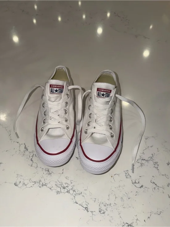 Converse Chuck Taylor All Star Low Top White Canvas Sneakers  woman's 7.5