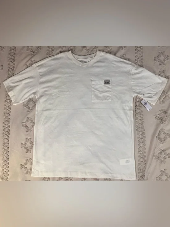 Old Navy Cream Oversized Short Sleeve Pocket Tee