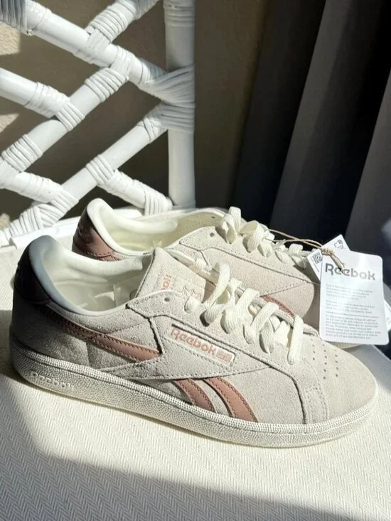 Reebok Club C Grounds UK Beige Pink Clay Women's Suede Sneakers Size 8.5 NWT