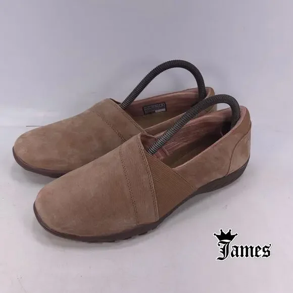 Skechers Relaxed Fit Slip On Walking Shoe Womens Size 7.5 100377 Beige