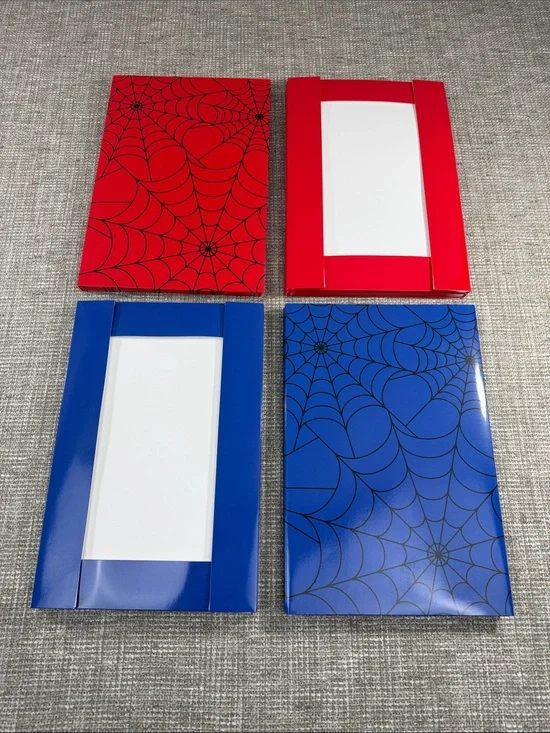 Set of 12 Spiderweb gift boxes in Red & Blue
