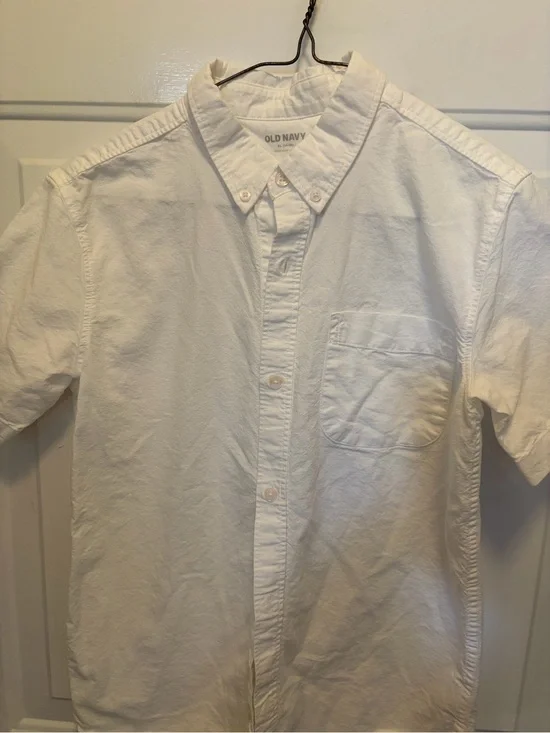 Old Navy White Short-Sleeve Button-Down Pocket Shirt