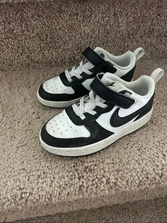 Nike Kids Black and White Low-Top Sneakers