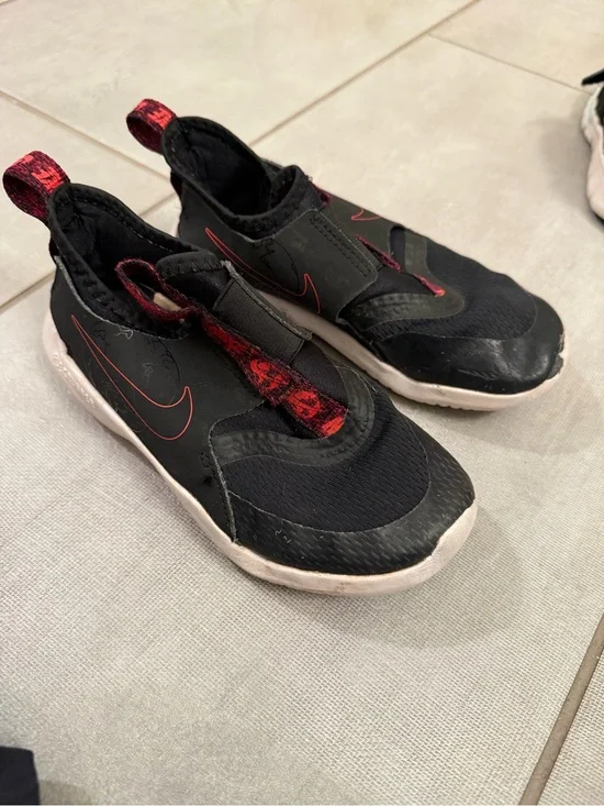 Nike Flex Runner black and crimson size 12.5c