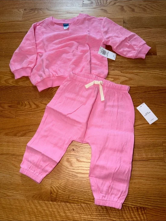 Old Navy Baby Matching Sweatshirt and Jogger Set - Highlighter Pink Size 6-12M