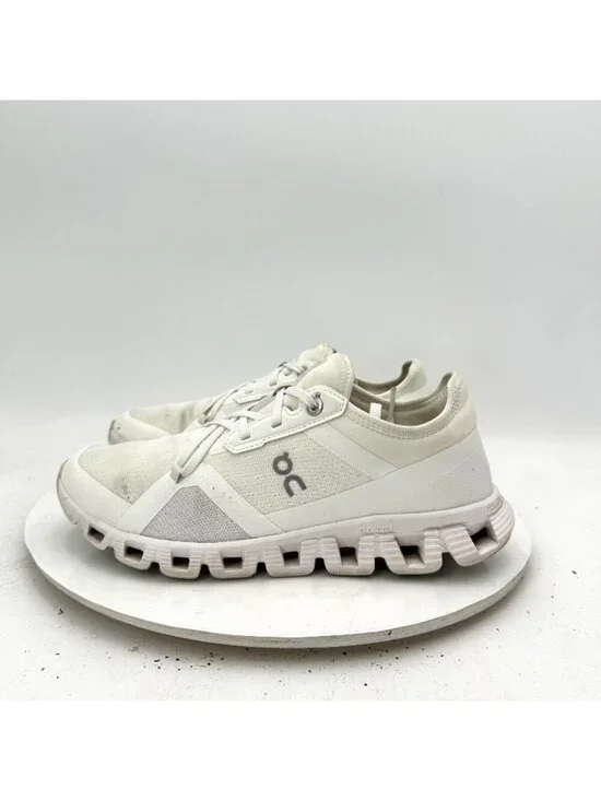 On Cloud X 3 Swiss Engineering Women Sz 7 3WD30301743 Undyed White Running Shoes