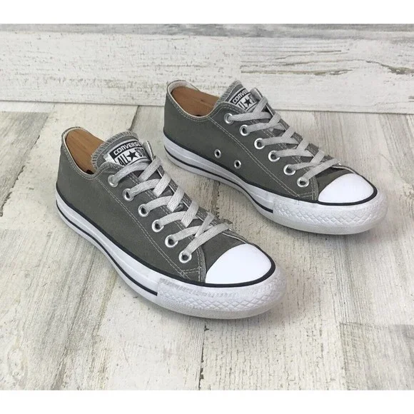 Converse Chuck Taylor All Star Low Top Sneakers - Gray & White