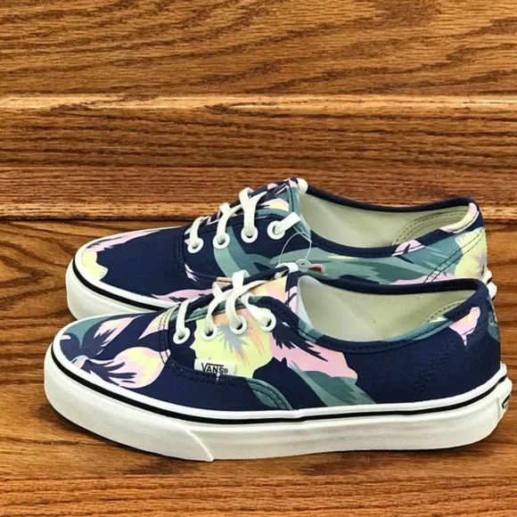 Vans Authentic Vintage Floral Navy Marshmallow Shoes‎