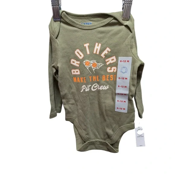 Old Navy Baby Boys Olive Green Brothers Pit Crew Long Sleeve Bodysuit 6-12M NWT