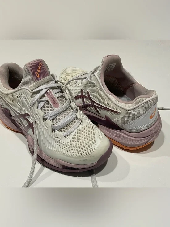 🌼🌼ASICS Girl’s White Lavender Court FF FlyteFoam Tennis Shoes, 7