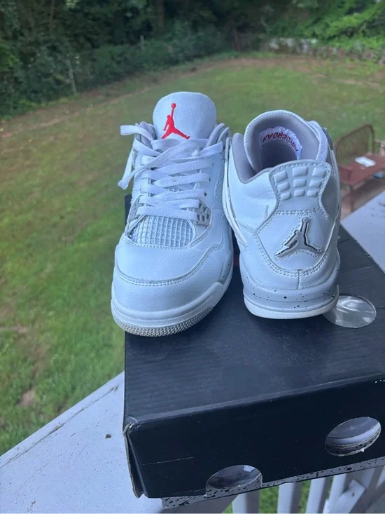 Jordan 4 Retro Kids White/Grey Sneakers with Red Jumpman