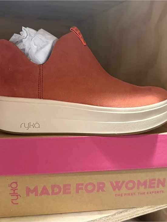 Ryka Vivie Redochre Women's Slip-On Platform Sneaker - Coral 8w