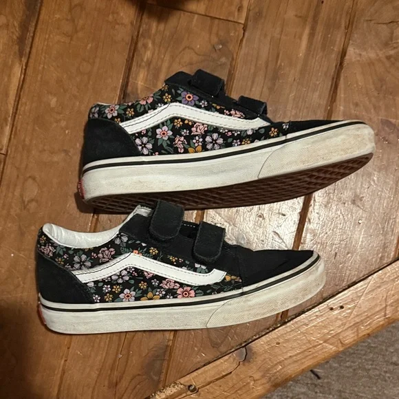 Vans Kids Black Floral Velcro Sneakers