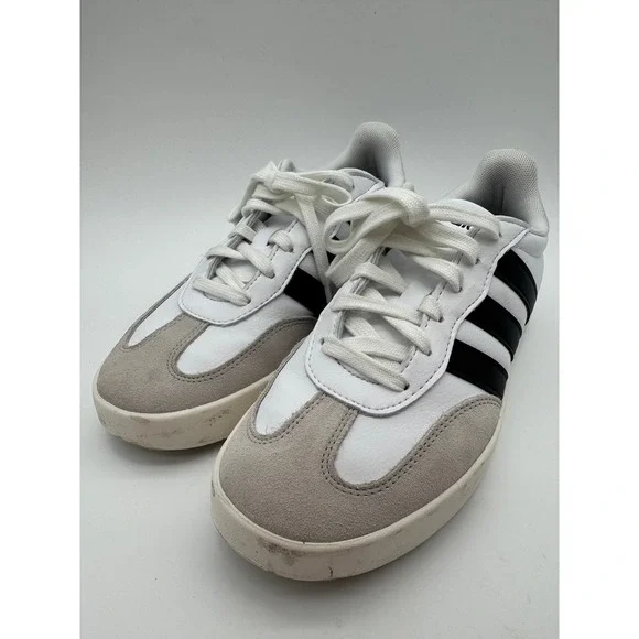 Adidas‎ Barreda Women's Sneakers Size 9 White Black Casual Shoes NWB Box