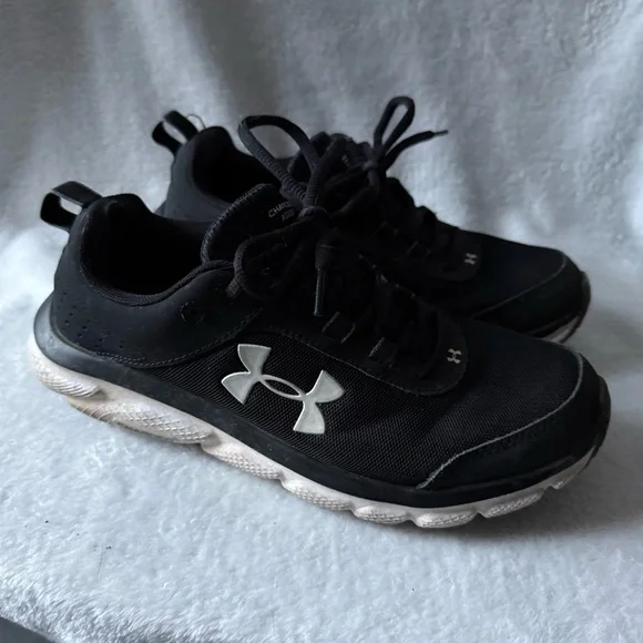 Under Armour Charge Black Sneakers Women’s Size 8 Lace‎ Up Shoes
