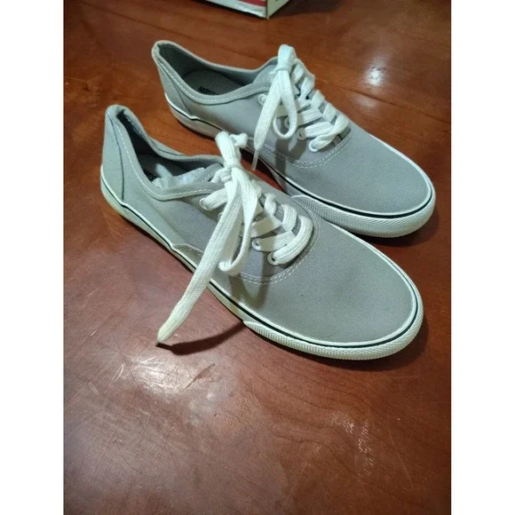 Mossimo Supply Co Womens Gray Canvas Low Top Lace‎ Up Sneakers Size 7