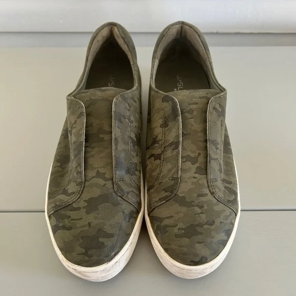 J/Slides Women's Green Camo Leather‎  Heidi Slip on Sz 9