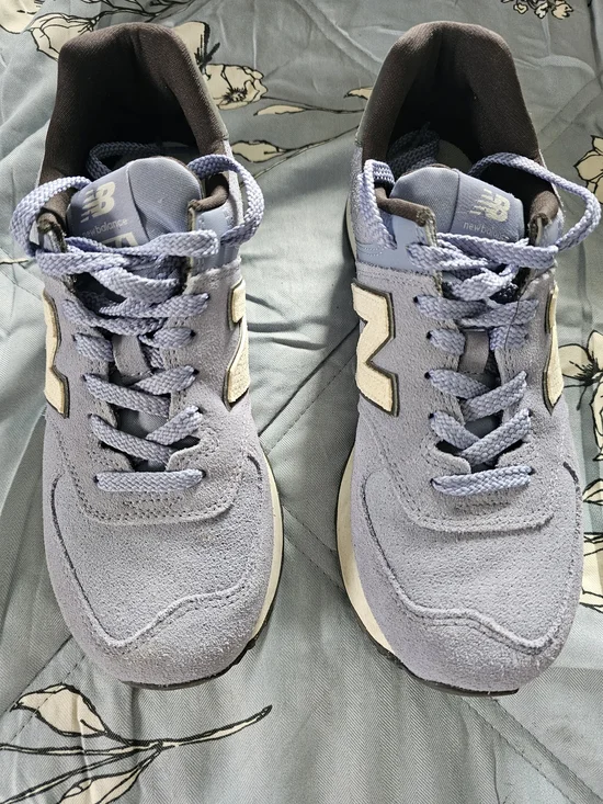 New Balance Light Lavender Suede Sneakers