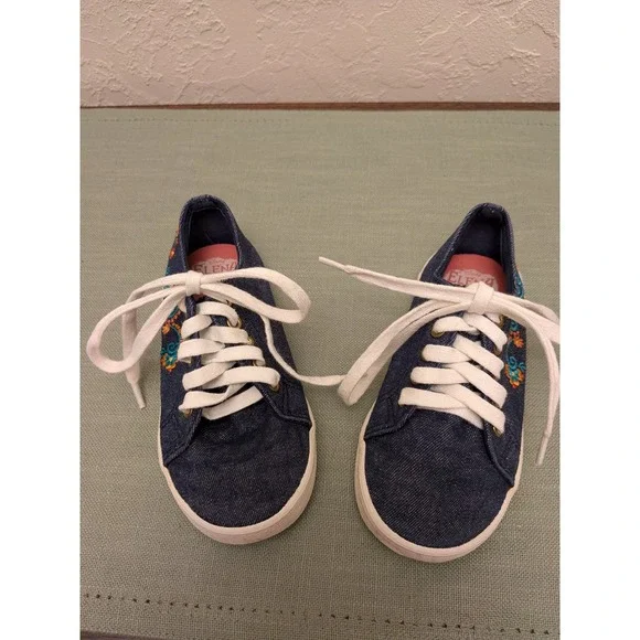 Disney Elena of Avalor Kids‎ Denim Embroidered Sneakers Toddler Size 9 Toddler