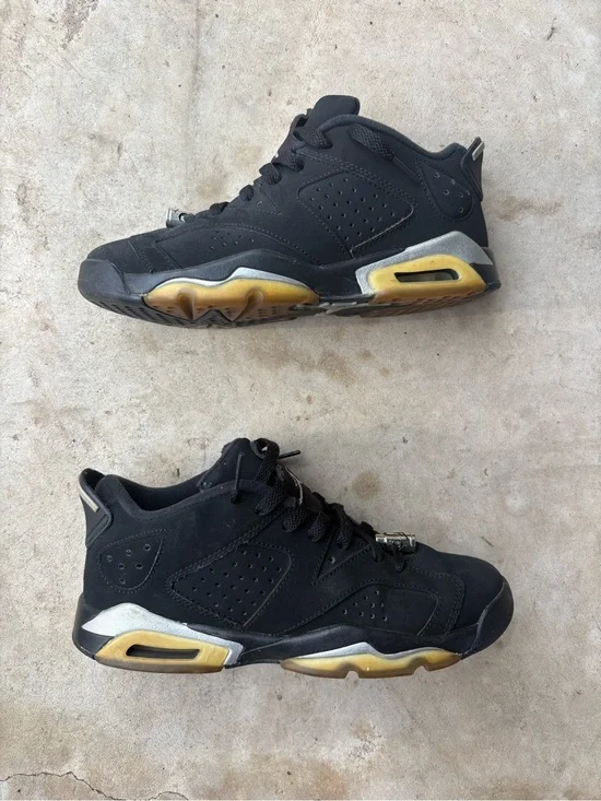 Air Jordan 6 Retro Black Metallic