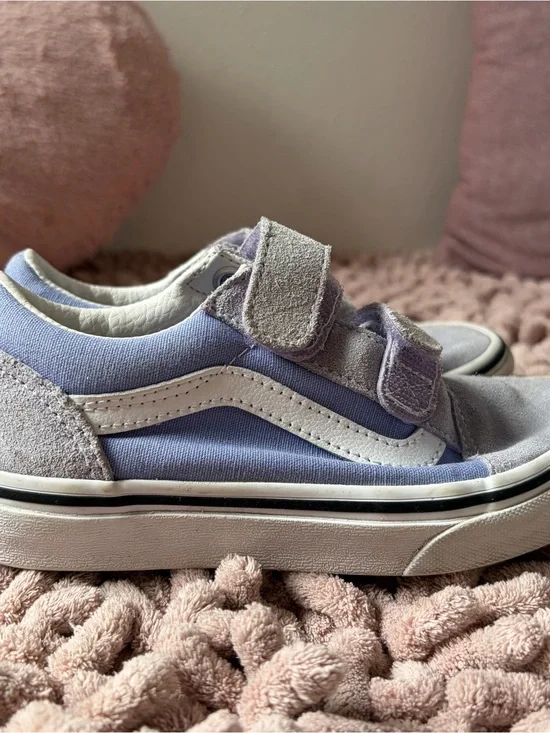 Vans Kids Lilac Velcro Old Skool Sneakers