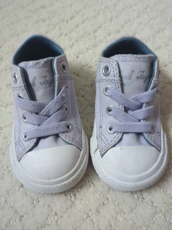 Converse Chuck Taylor All Star Maddie in Lavender Infant Size 4