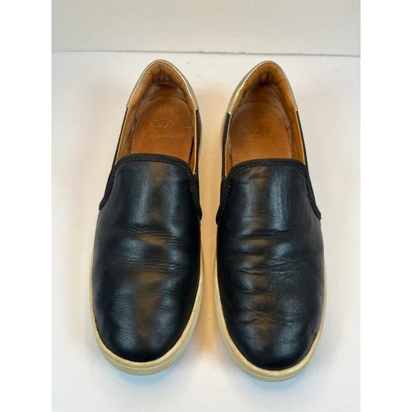 UGG Cas Black Leather Slip On Sneakers Gold Heel 1019108 Womens 8