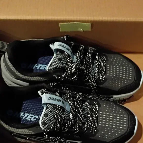 Hi-Tec Women’s Low Top Lace-Up Athletic Sneakers Black/Gray/White New w/ Box