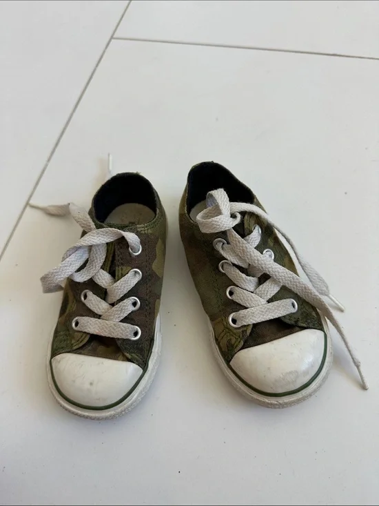 Converse Camo Canvas Lace-Up Sneakers - Green baby 6