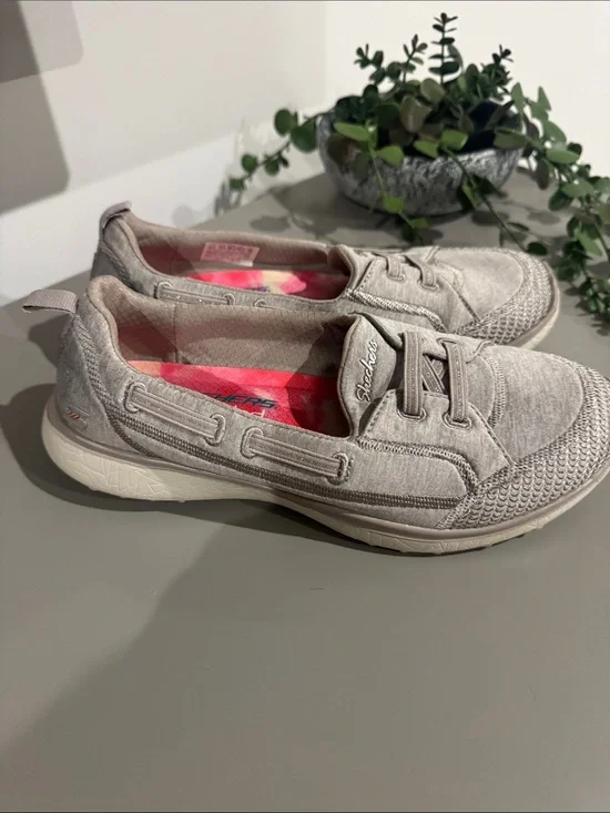 Skechers Women's Light Gray Slip-On Memory Foam Sneakers