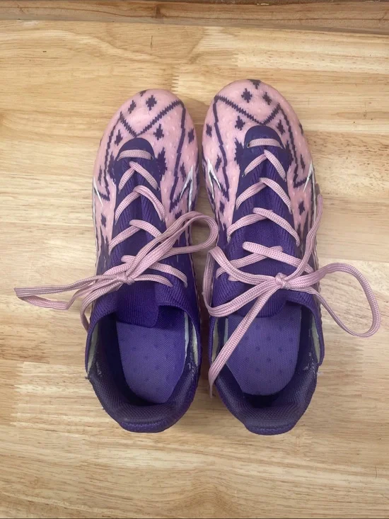 Dream Pairs Pink and Purple Zigzag Athletic Cleats