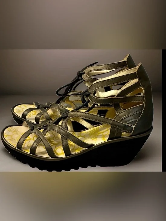 FLY LONDON Size 11.5 / 42 Wedge Strappy Sandals Pewter Metallic Gray