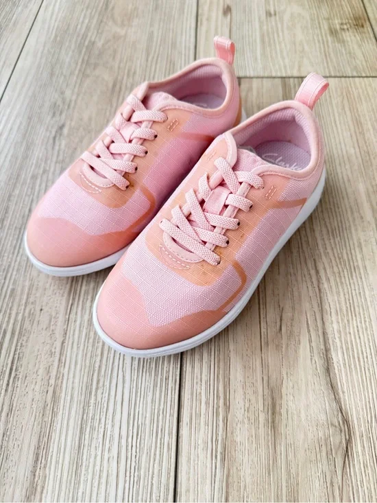 Clarks brand new kids Sneakers