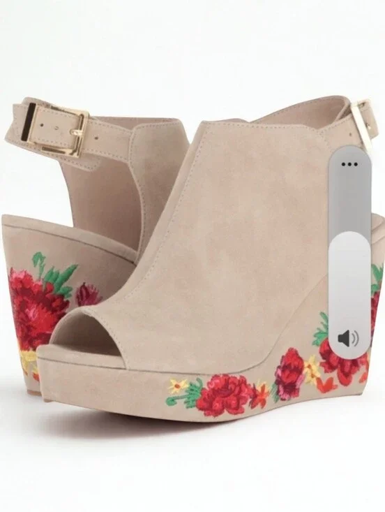 Kenneth Cole Orla Boho Floral Beige Wedge Sandals Size 9