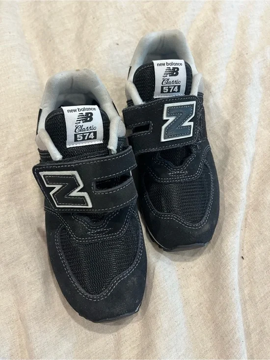 New Balance Kids Classic 574 Hook-and-Loop Sneakers in Black and White