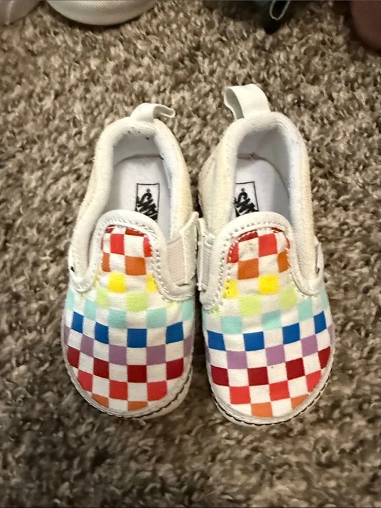 Vans Soft Bottom Kids White Slip-On Sneakers with Rainbow Checkerboard