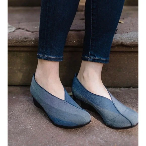 Charleston Shoe Co Cape Wedges Blue Fabric Blue Gray Slip On Shoes