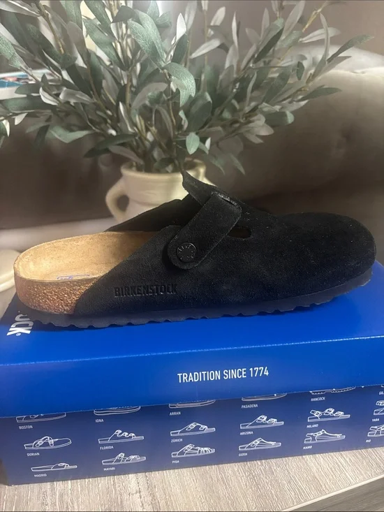 Birkenstock Boston BS Clog - Black and White Box Label