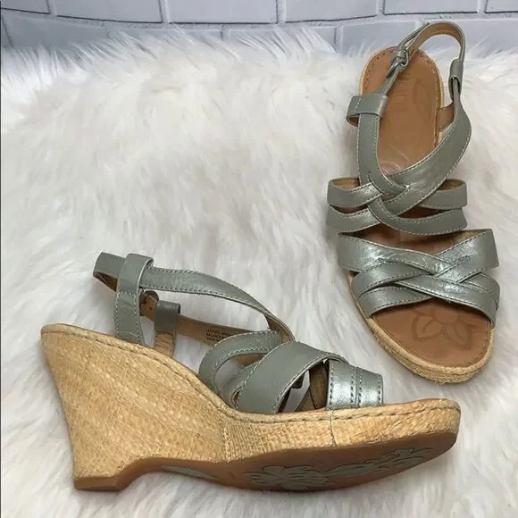 Born‎ Metallic Gray Wedge Strappy Sandals Sz 10/42