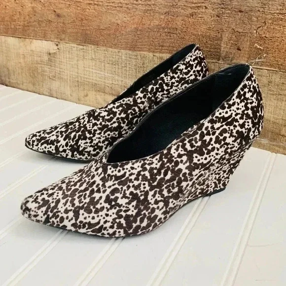 Anthropologie Pied Juste Calf Hair Wedged Booties