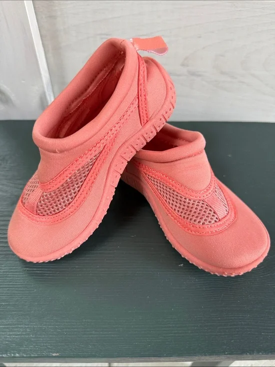 Green Sprouts Coral Kids Slip-On Water Shoes size 8 toddler