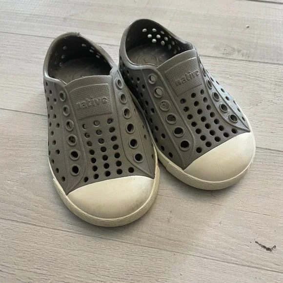 Native Shoes grey‎ little kids 4