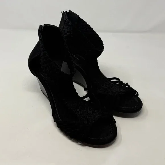 Torrid Black Braided T-Strap Midi Wedge Sandals Open Toe Back Zip  8W