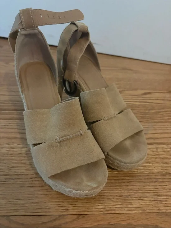 Women’s Tan Suede Espadrille Wedge Sandals