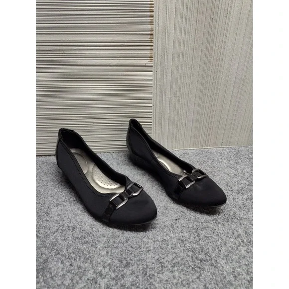 Dexflex Comfort Women Flat Shoe 8.5 Black Slip On Mid Wedge‎ Buckle Toe Formal