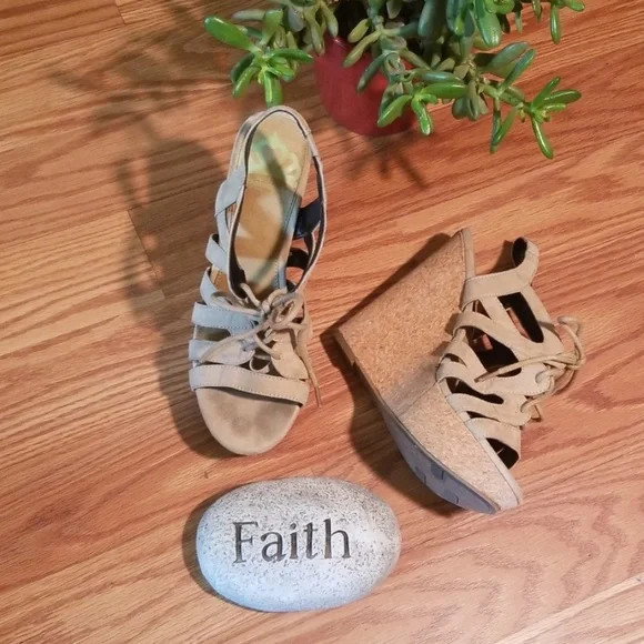 Boho fergalicion‎ wedge heel