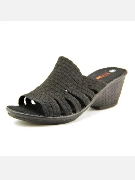 New Bernie Mev. Kent black stretch wedge size 40 10 US Like New