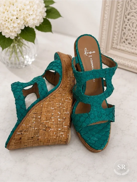 Lisa for Donald J. Pliner Kloe Y2K Wedge Sandals Sz 8 Teal Snakeskin
