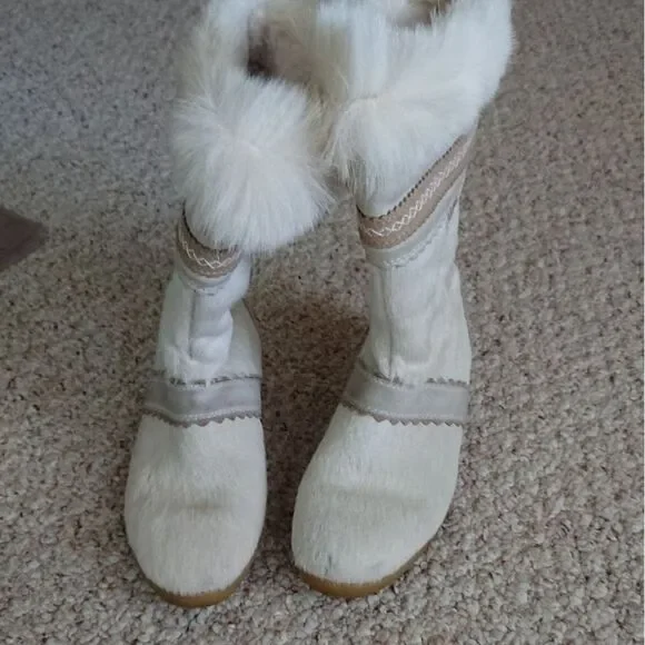 Tecnica white goat fur winter boots size 36.5