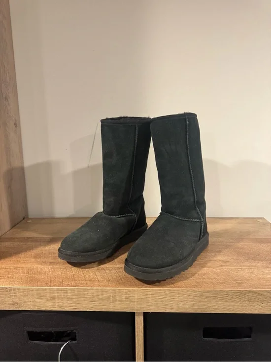 UGG Black Treaded Rubber Sole Boot